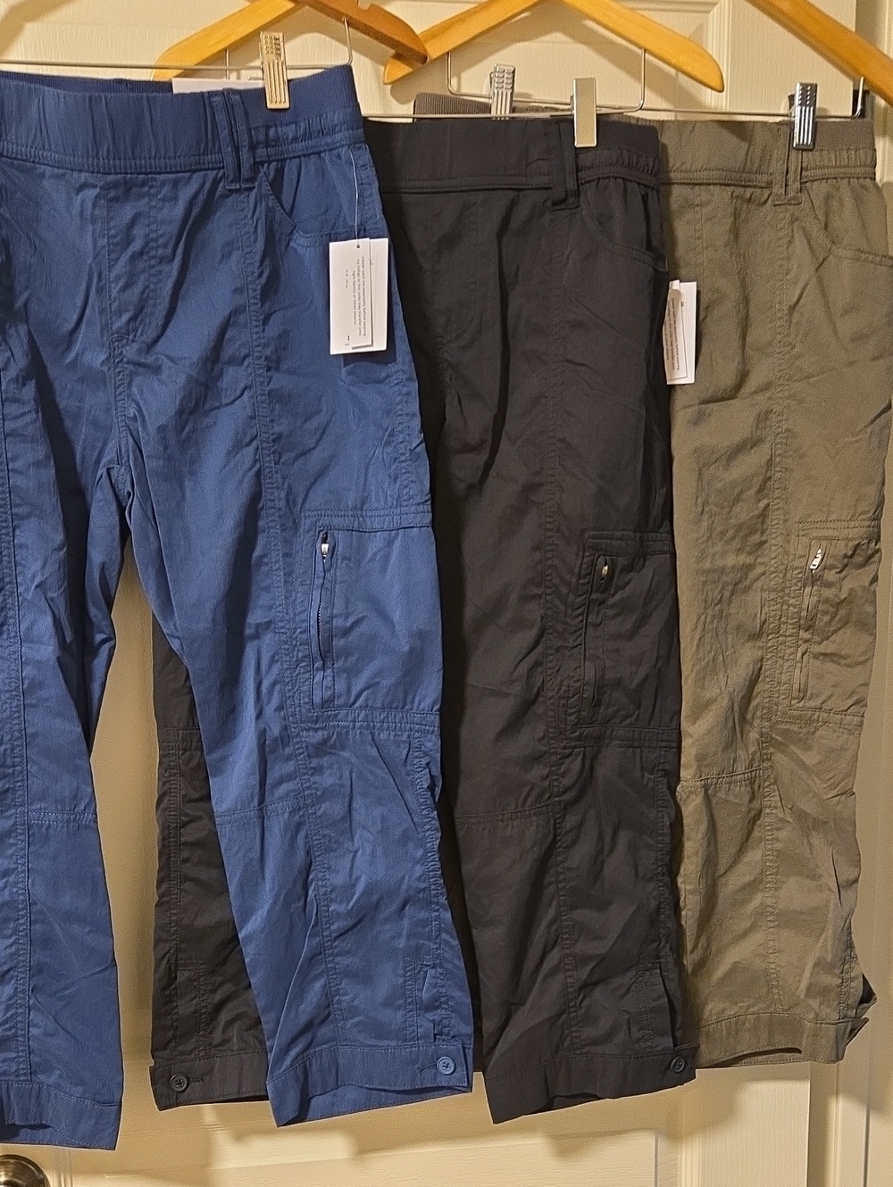THREE PAIRS! Westbound (DILLARDS) The Parachute Crop. NWT. Retail $59 Each! Sz 6